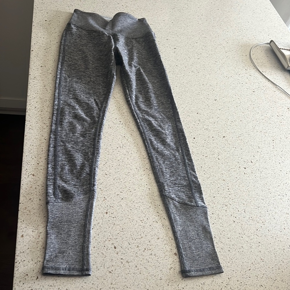 Gray ALO Yoga leggings